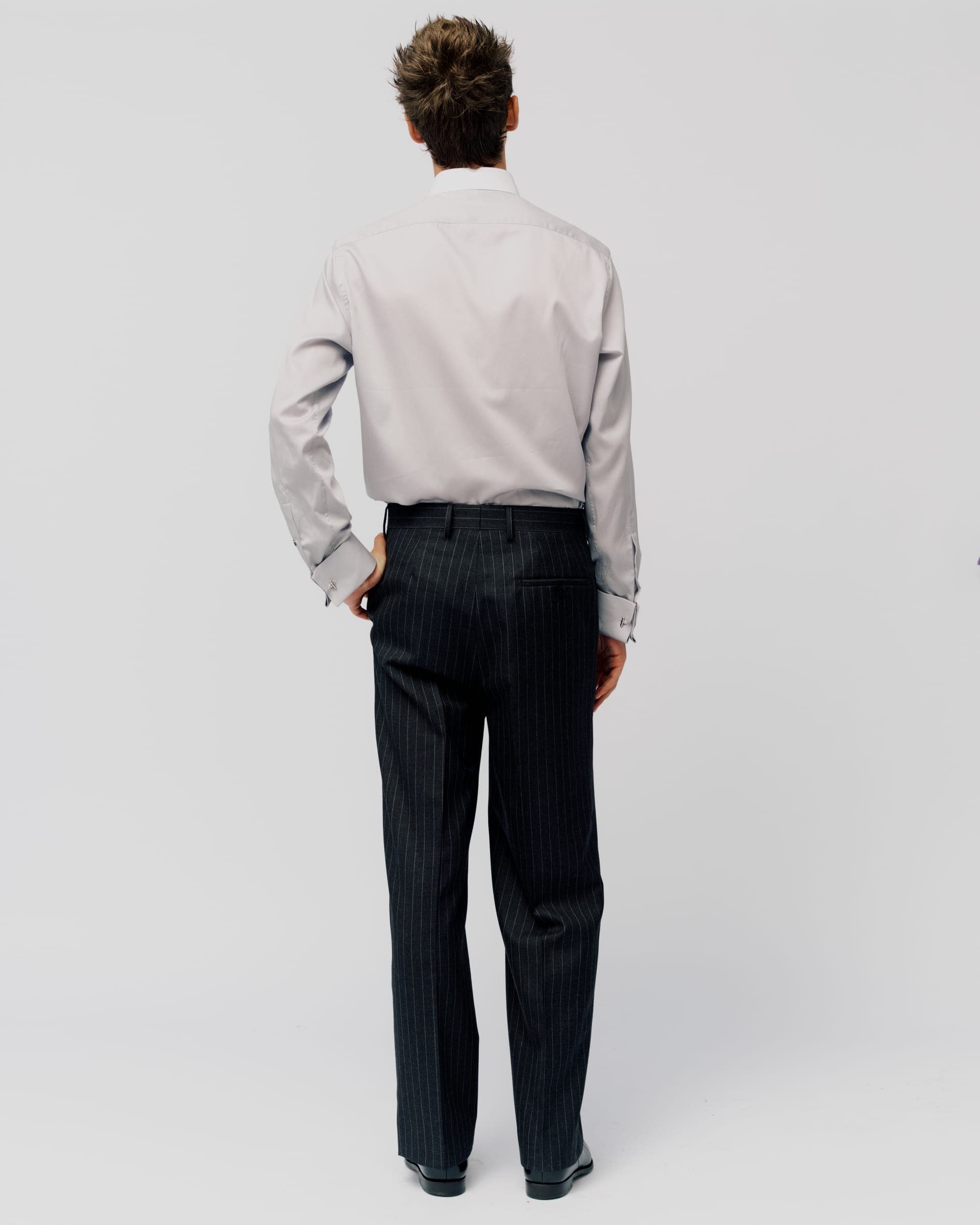CONTRAST COLLAR SHIRT IN SILVER SATEEN, view 5
