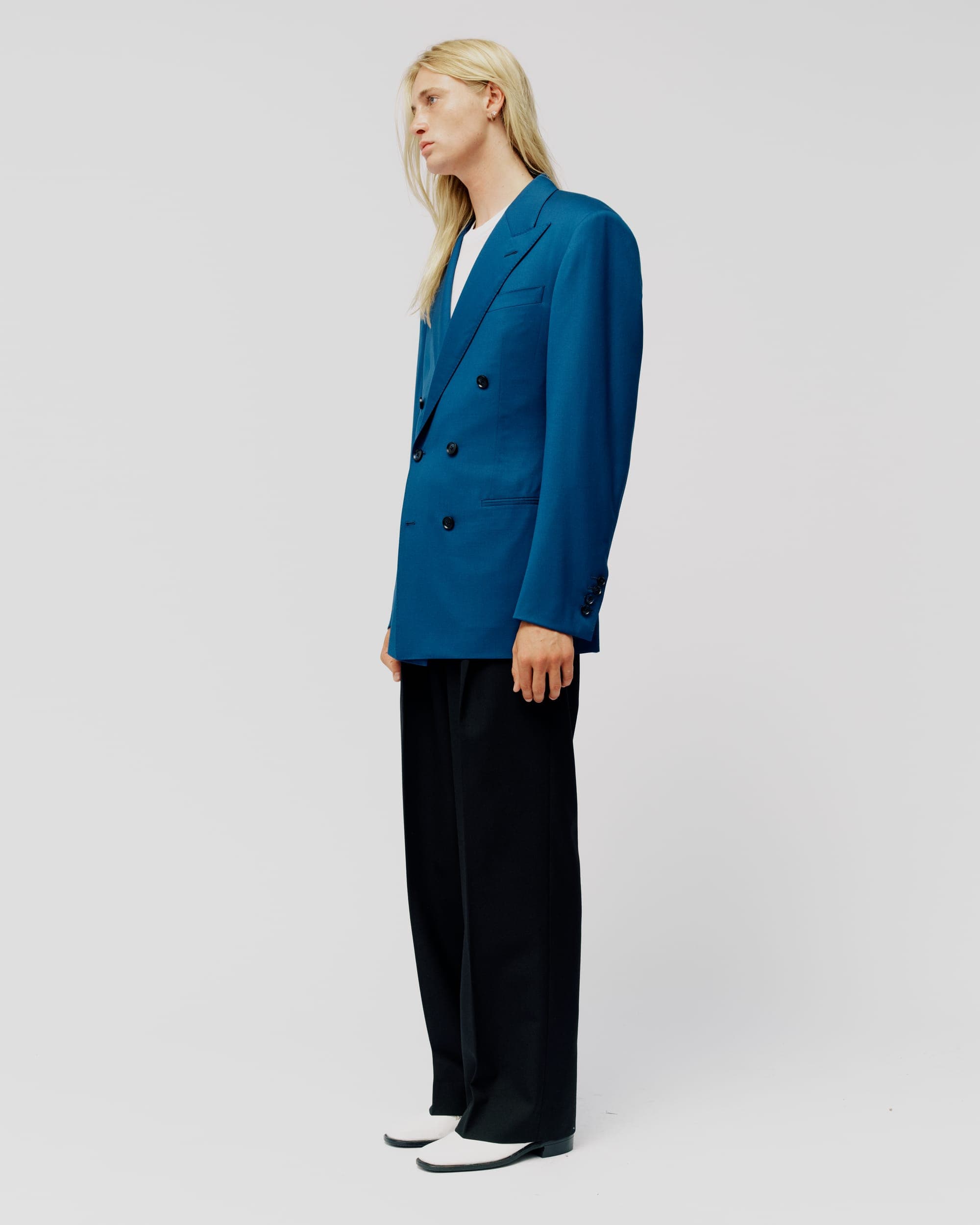 DOUBLE-BREASTED JACKET IN PETROL BLUE GABARDINE, view 3