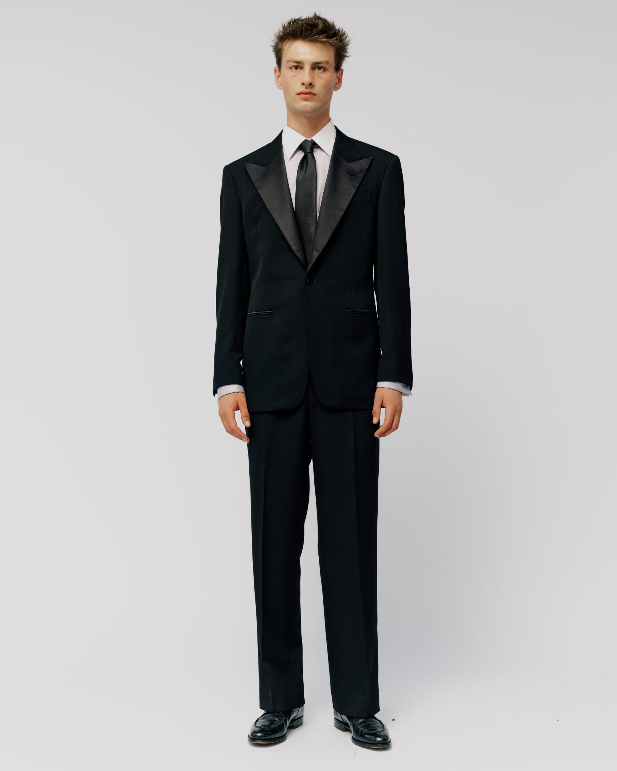 TUXEDO JACKET IN BLACK BARATHEA