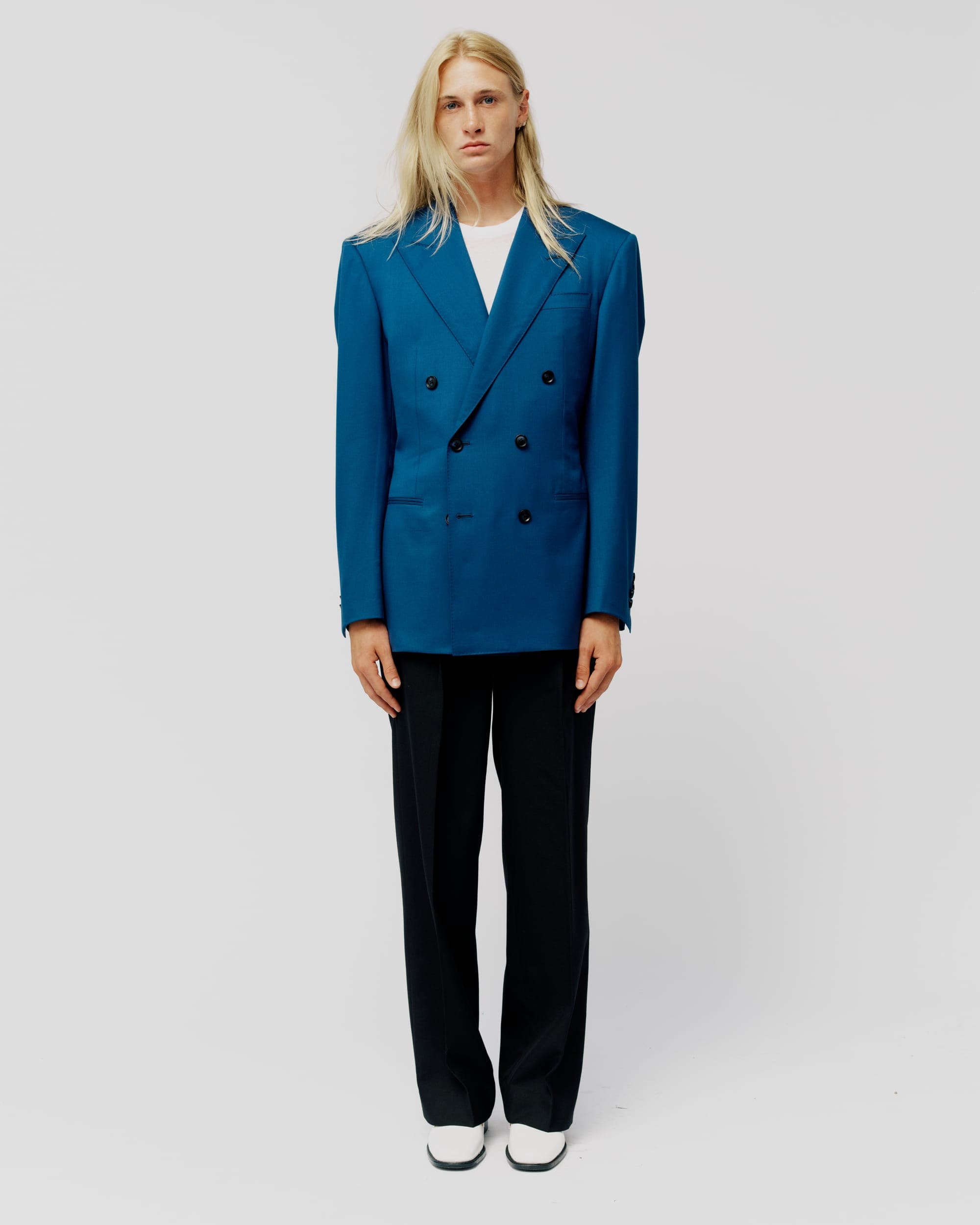DOUBLE-BREASTED JACKET IN PETROL BLUE GABARDINE