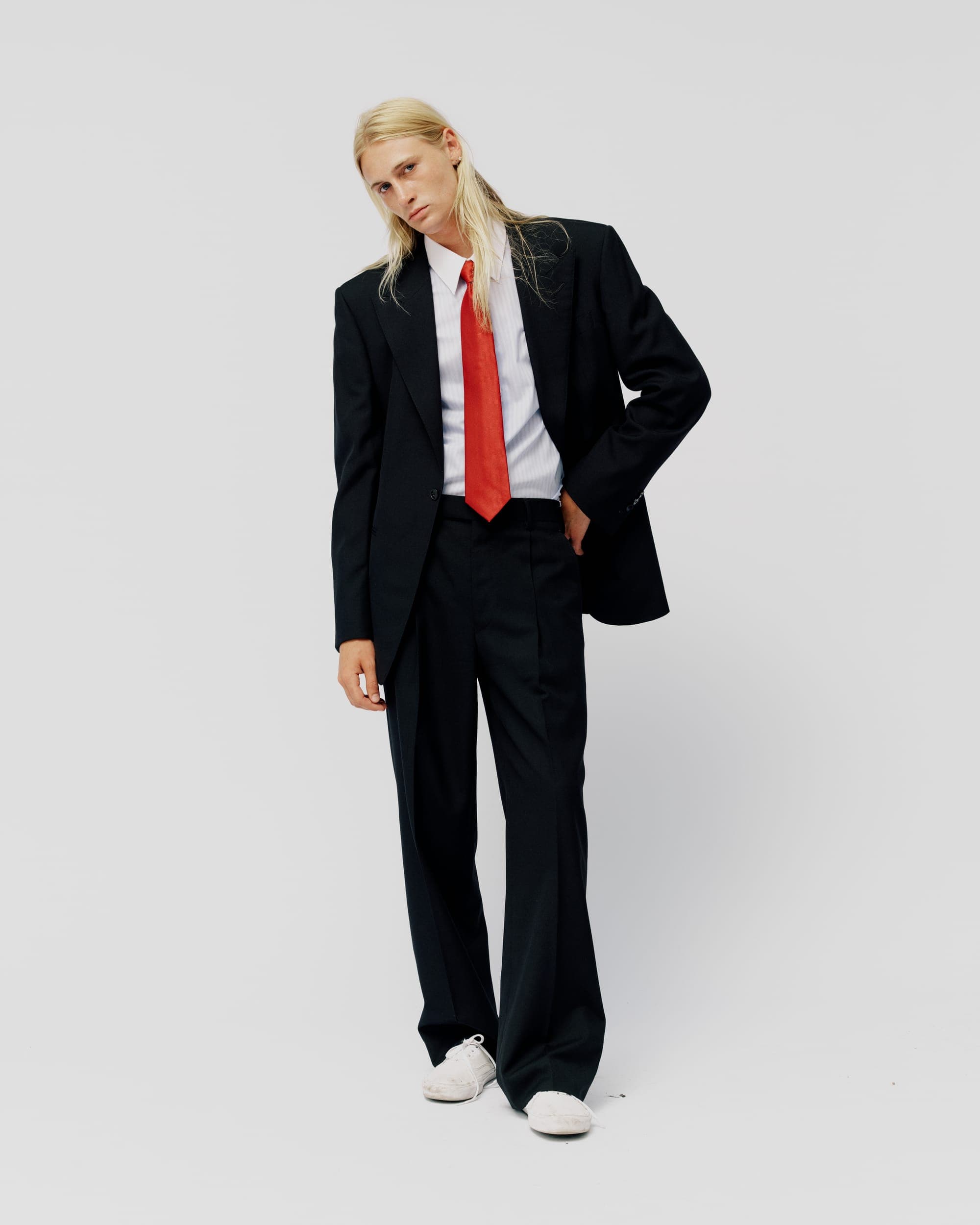 BLACK PLAIN WEAVE JACKET