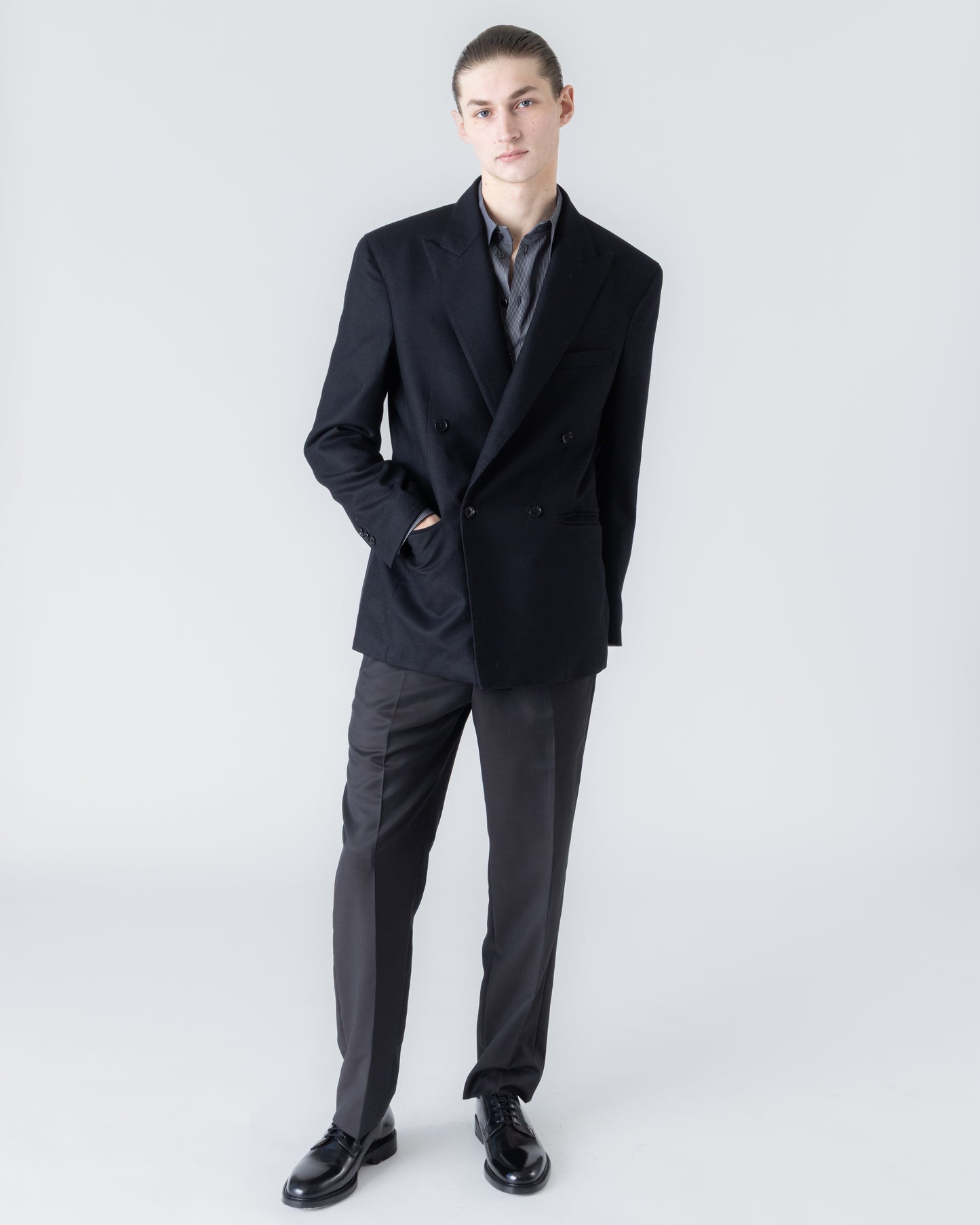 BLACK DOUBLE-BREASTED JACKET